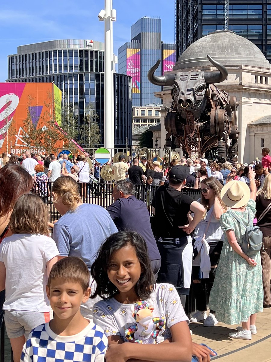 Beautiful day in the sun with the family. We were dazzled at the rhythmic gymnastics final today. 🤸‍♂️ Can’t wait for the boxing finals tomorrow 🥊 <a href="/birminghamcg22/">Birmingham 2022</a>