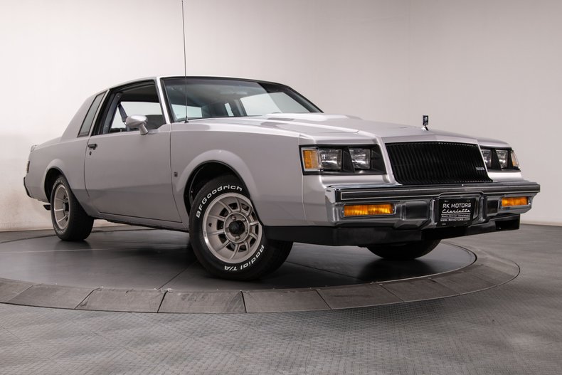 RKMotors's tweet image. 1980s greatness. 🤘

#Buick #Regal #TType #Turbo #Turbocharged #ClassicCars #America #USA #Cars247 #Cool #Motorsports #GrandNational #GNX #TurboT #RKMotors #Chevy #Chevrolet #ChevroletPerformance #AmericanMuscle #AmericanMuscleCars #MuscleCars #Cars #Vette #Corvette