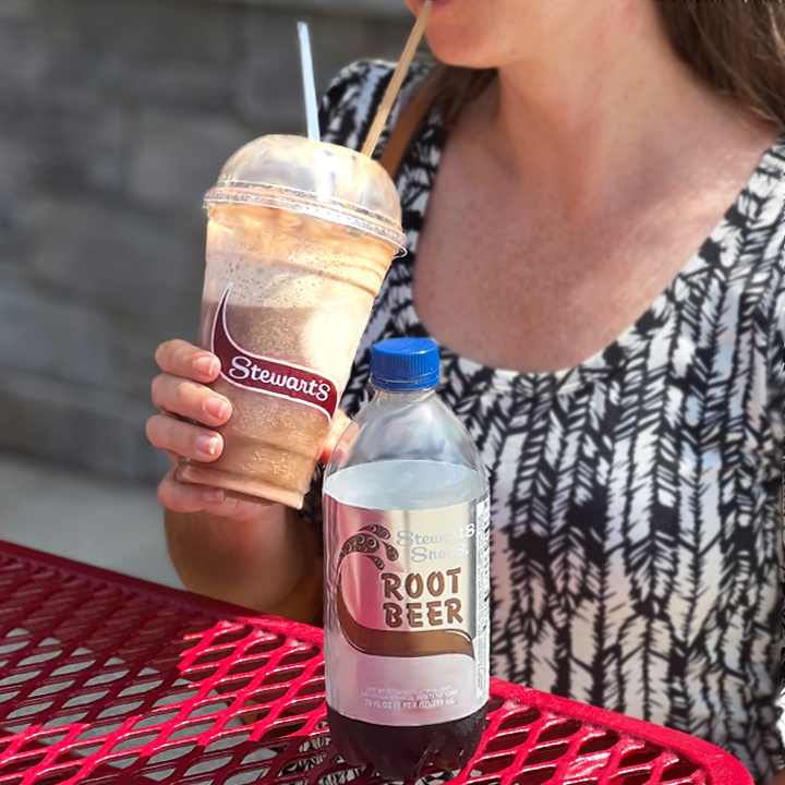 StewartsShops's tweet photo. Today is #NationalRootBeerFloatDay, and floats are $1 off at Stewart's Shops...need we say more? 😋 Stop in and get yours, on sale through Sunday! https://t.co/PXXyN4I9oA