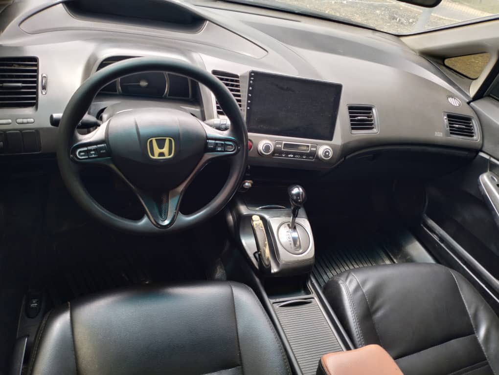 Automall_ng's tweet photo. Extremely clean Honda Civic 2008 model 
Price:1.9m
Location: Abuja 
#nyayostadium #cometonigeria #BBNaijaJohnnieWalker #Efcc #ofset 
@SwiftSultan1 @iMajorX @__yellows @Waspapping_ @aisha_yaGuda @abujastreets https://t.co/gRXCLefTZA