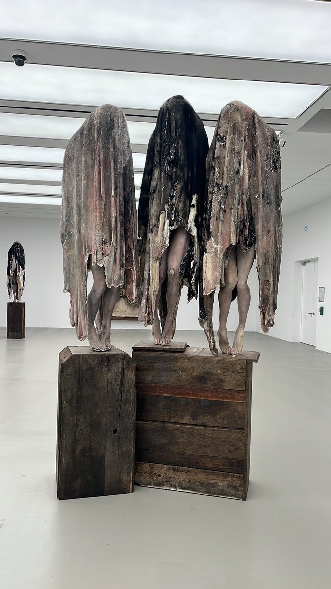 ry_sanchezdavid's tweet photo. The #covid19 #pandemic through the eyes of Belinde de Brucyckere @mocontemporain https://t.co/ct41BMBQVQ