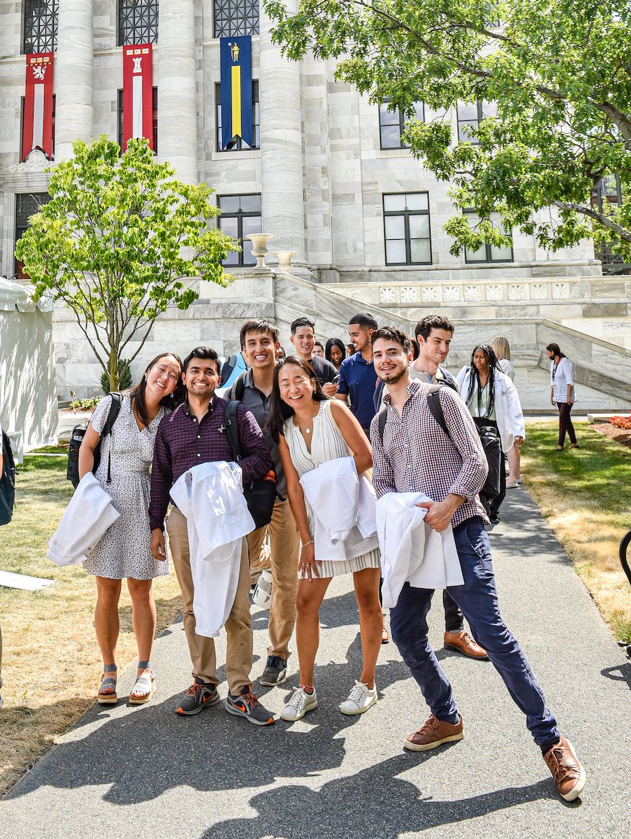 harvardmed's tweet photo. The HMS campus was filled with smiles as we welcomed a new class of medical and dental students this week https://t.co/Qr7hvzrab2