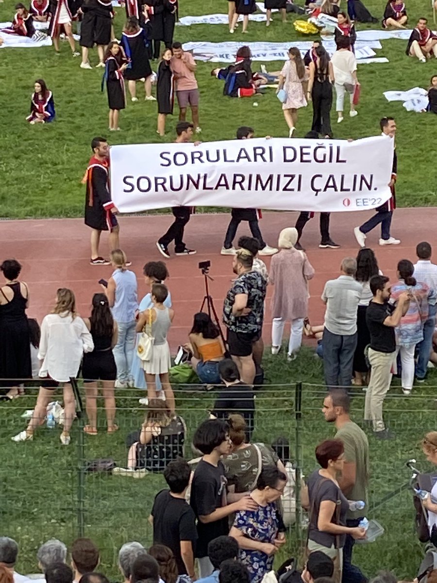 canitti's tweet photo. Soruları değil
Sorunlarımızı çalın! https://t.co/IWP5FEENgj