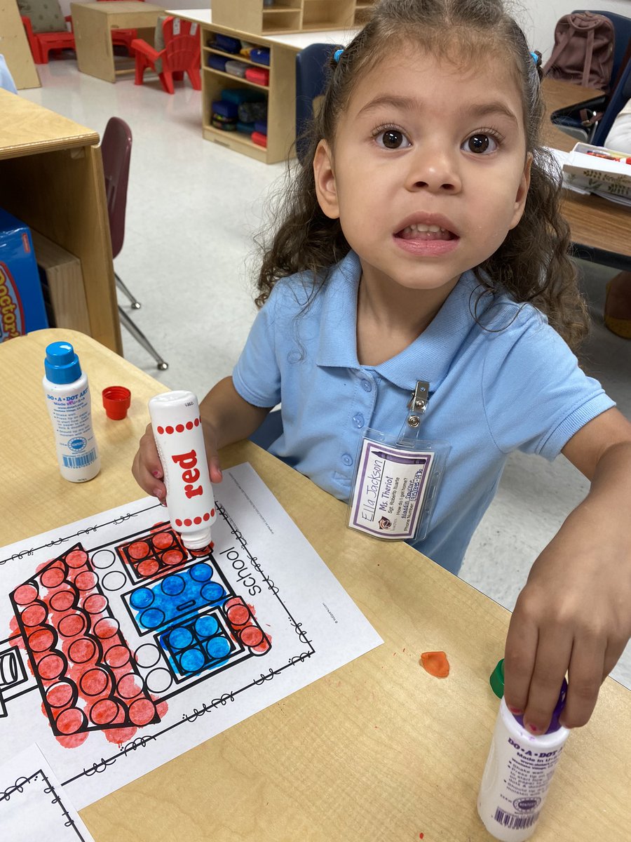 RoseTheriot_IES's tweet photo. Our first week of learning and meeting new friends was so much fun! We💖school! #uKnighted #TeamSISD #prek3rocks https://t.co/dsOI0VIzqM