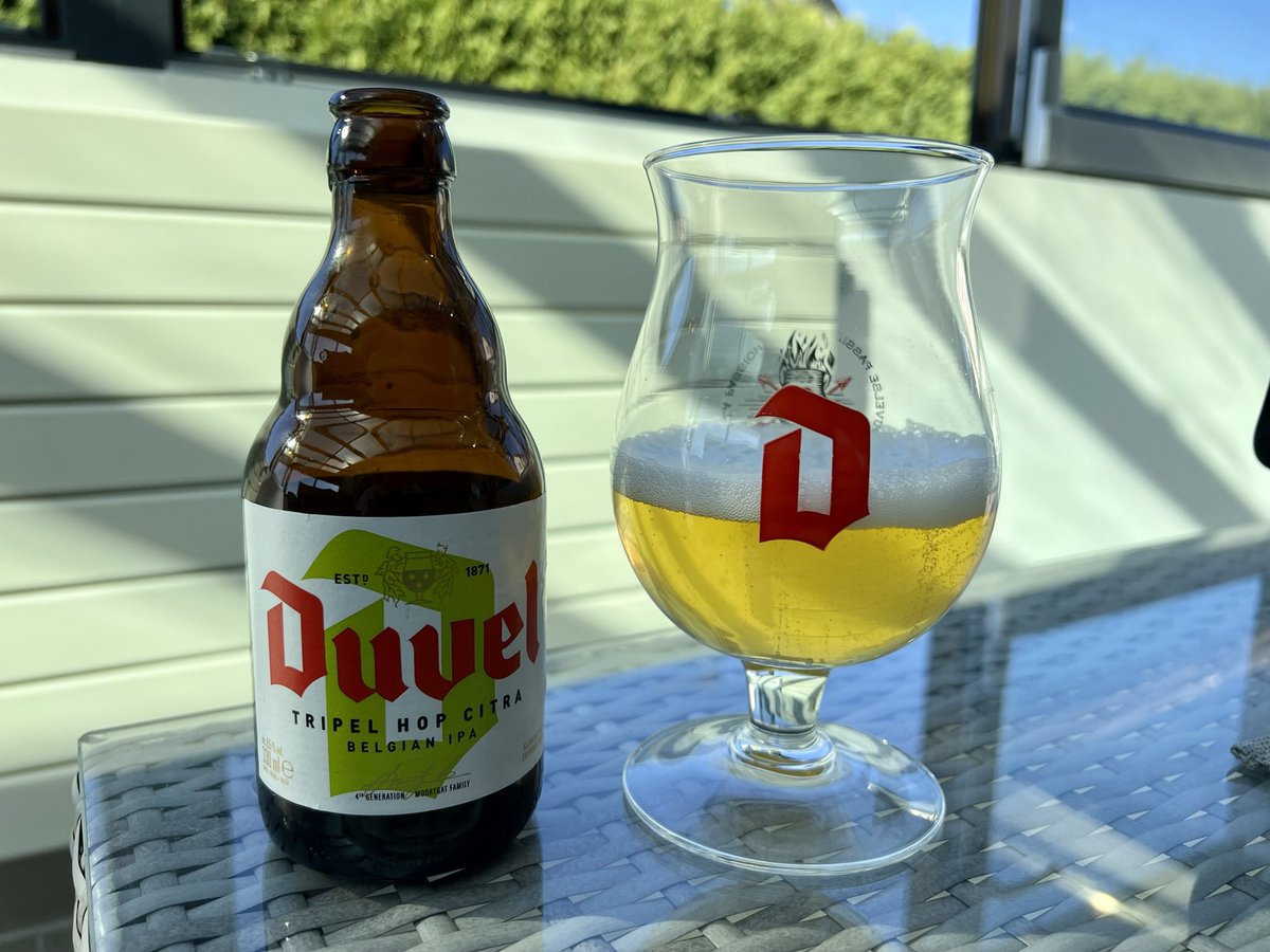 amalicet's tweet photo. Quand tu es en week-end pour quelques heures…
#Duvel #TripleHOP #beerlover ❤️ #beer #TeamBeer 🍺 https://t.co/tt0JRCuwoT