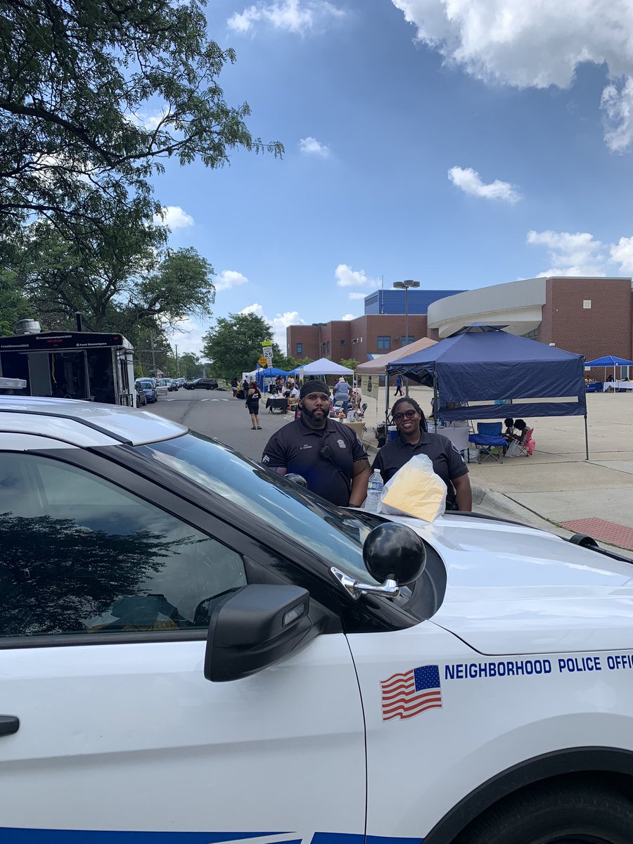 FisherMagnetUp's tweet photo. Fisher Block Party. 
DPSCD Expo Day 2022
Fisher Lower and Upper. https://t.co/r5YUCaXMLW
