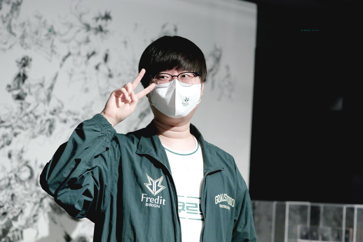 onandon012's tweet photo. 220806
#Sw0rd #최성원 https://t.co/mBbZH74yqX