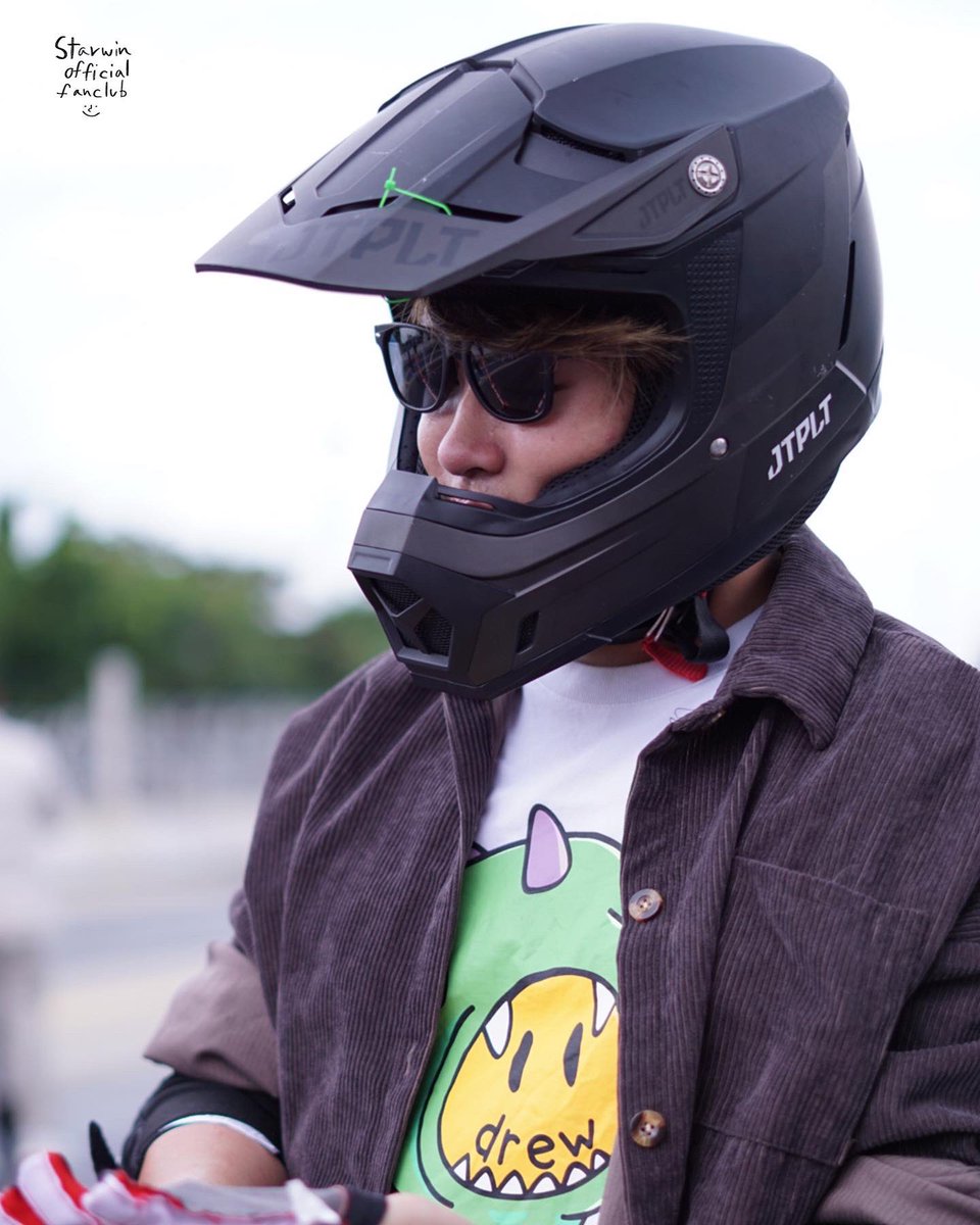 Starwin_fanclub's tweet photo. (06.08.65) คุณซุง ศตาวิน ได้เข้าร่วมกิจกรรม The First Launch of Segway SuperScooter GT Series @ Bangkok Drag Avenue 

บรรยากาศงานเต็มไปด้วยความตื่นเต้นกับความเร็ว แรงของ SuperScooter GT Series 🔥

ขอขอบคุณ MONOWHEEL และทีมงานทุกท่านที่จัดกิจกรรมดีดีค่ะ 🛴💨
#SegwayGT #sungstarwin https://t.co/sNwXQTV1l3