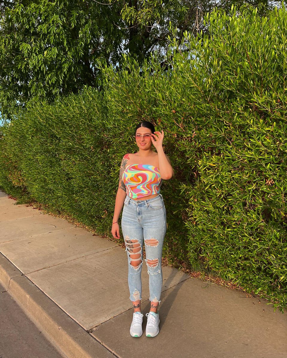 august_tiller's tweet photo. chasin happiness 💜 https://t.co/CwJ3PoXC8v