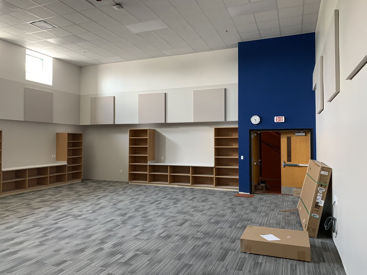 whsd_supt's tweet photo. The sweet sound of a sweet room for music! #VanguardPride. Lots of storage for music and instruments! πΌπͺπͺ https://t.co/cuXEAVSc49