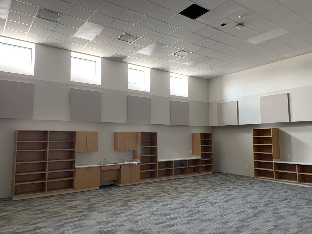 whsd_supt's tweet photo. The sweet sound of a sweet room for music! #VanguardPride. Lots of storage for music and instruments! πΌπͺπͺ https://t.co/cuXEAVSc49