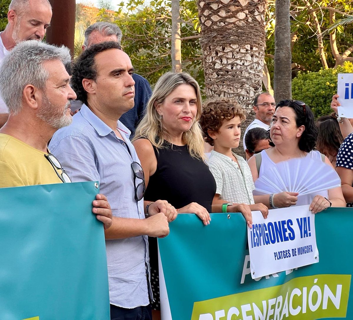 barrachinaMarta's tweet photo. És necessari un front comú que garantisca el futur de la costa i de les vivendes del nostre litoral marítim. Necessitem inversions ya.

El @popularescs seguirem al costat dels veïns defenent el que es just, defenent la propietat privada, la historia i la tradició.
#EspigonsYa https://t.co/V7qZjnBvgG