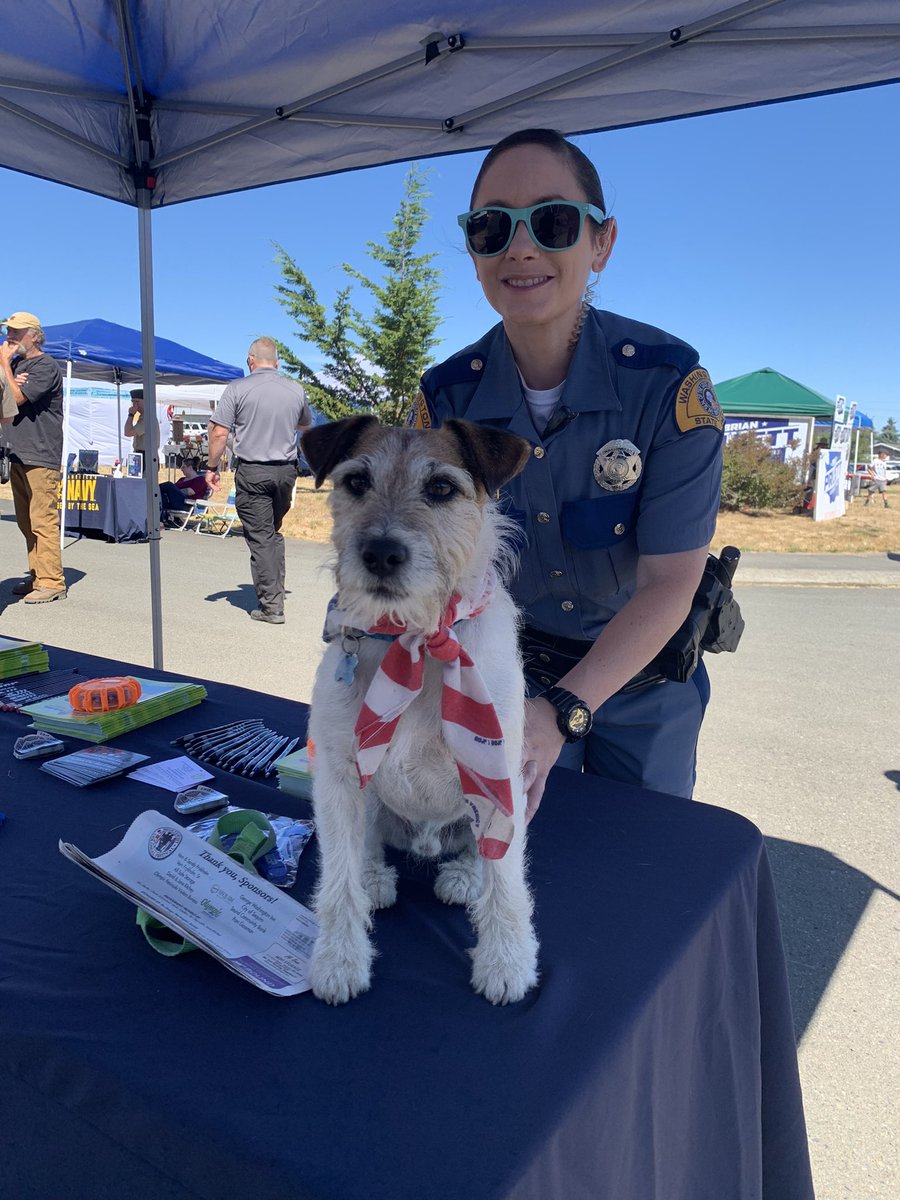 wspd8pio's tweet photo. #ClallamCounty: Come visit the #WSP👮‍♀️and #fishandwildlife 🐟booths at the 2022 Unity of Effort in #Sequim! 

There are booths from local law enforcement agencies, fire and rescue, and military. 

#unityofeffort #firstresponders https://t.co/tS9LPjVTKs