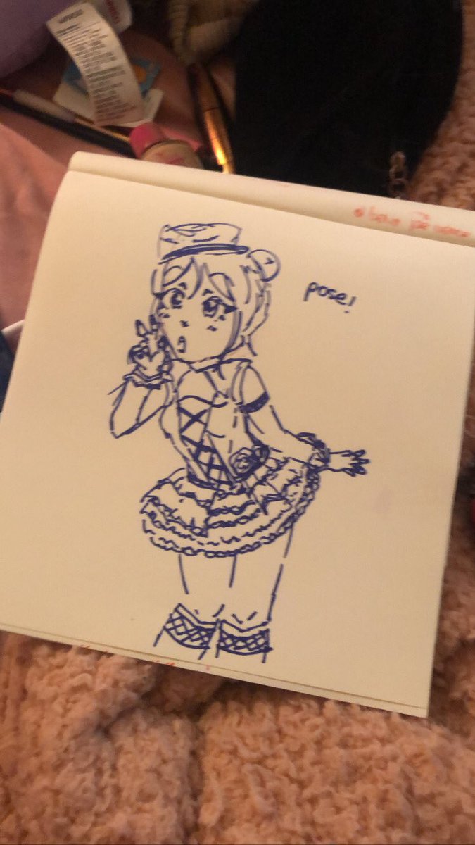 la cara ta feita y las manos tmbb pero fue un sketch(? rápido jeje