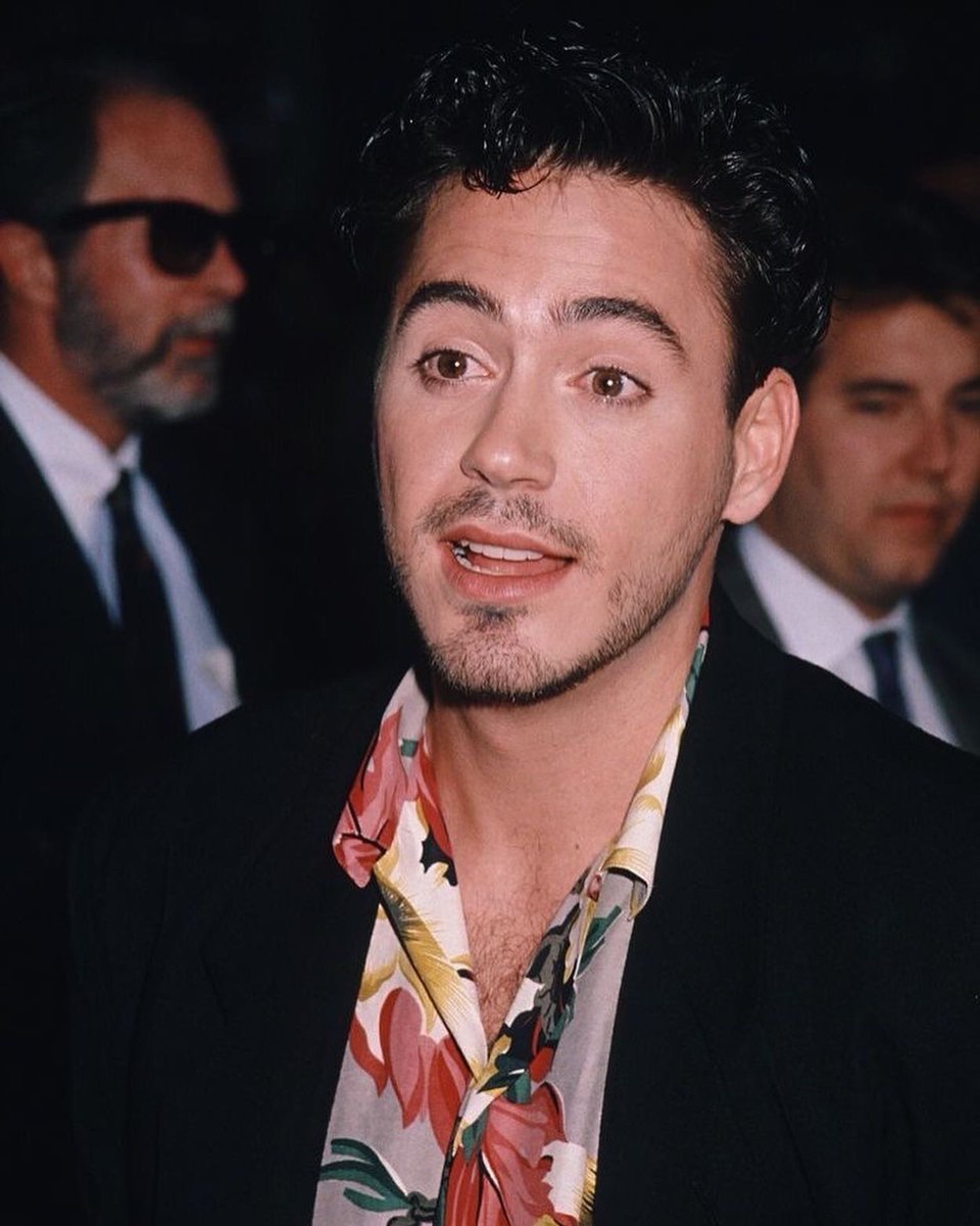 irisxdstark's tweet photo. After I look at these pictures, I feel like I was born in the wrong period. Oh he is gorgeous
#robertdowneyjr #teamdowney #youngrdj #rdj https://t.co/fK5OTeFh25