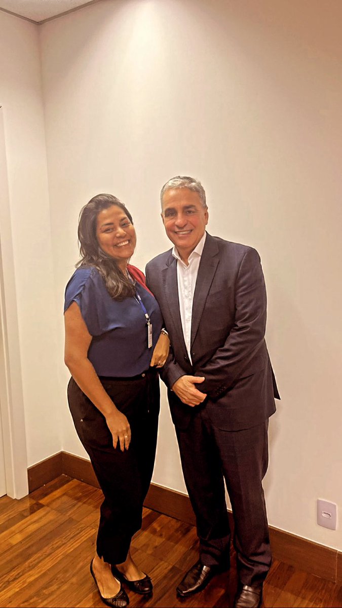 luqueirozJL's tweet photo. Conheço há 20 anos! Desde quando ele era prefeito de Paracambi, e quem me apresentou foi o Douglas… e depois conheci o Ricardinho e fomos à luta para prefeito de japeri, mais infelizmente não obtivemos o reconhecimento do público. Aí deu Timor. Agora vai dar SENADOR. 🙏🏽🙌🏽💥👏🏽 https://t.co/AFtgFwtLUd
