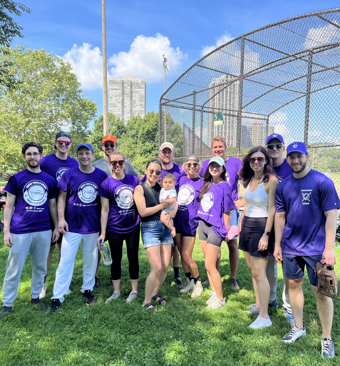 StephenTMagill's tweet photo. Kicked off ⁦@NeurosurgeryNM⁩ #softball season ⁦@lincolnparkzoo⁩ ⁦@ChicagoParks⁩ with an 8-7 win! #Team building outside the #hospital led by ⁦@MikeDeCuypereMD⁩.

First games ever for ⁦@DrJawadFares⁩ #HannaKemeny #RebeccaDu https://t.co/itbsV990WC