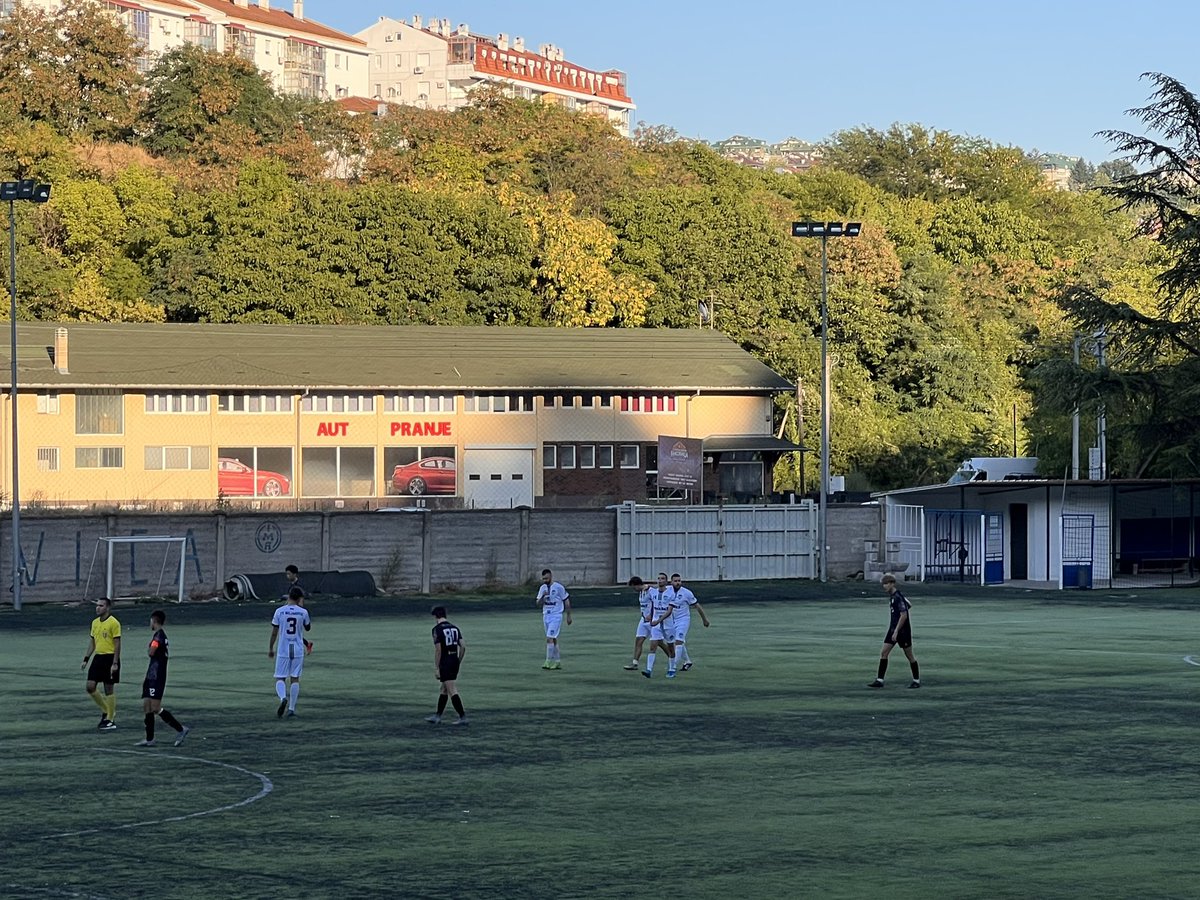 fkmiljakovac's tweet photo. Ne možemo da postignemo da napišemo tvitova koliko ovaj momak može da postigne golova! 😬
Uroš Vukmirović je u jednom minutu postigao dva pogotka, Miljakovac vodi 3:0 protiv #TurfCityFC 💚🖤
#FKMKC https://t.co/wuPweYEwTE