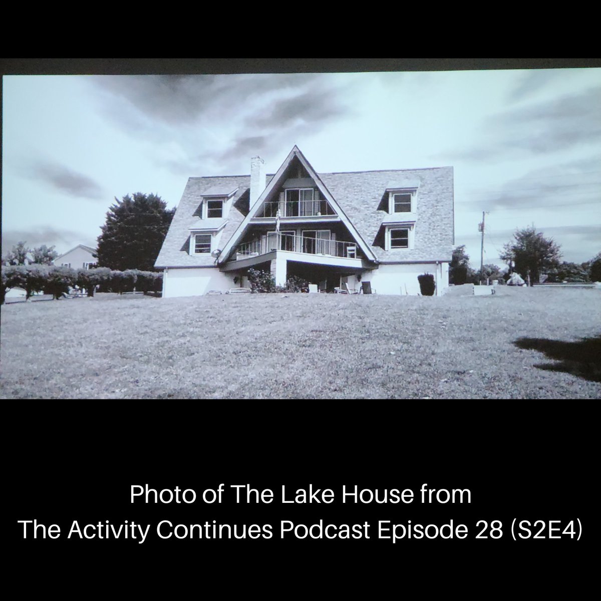 TheActivityCont's tweet photo. Here are a couple of photos of the Lake House, where it's alleged that Gina Hall was killed. Listen to the episode here: https://t.co/ssv6tLFqdg 
#thedeadfiles #thedeadfilesshow #ghosts #paranormal #physicalmedium #homicidedetective #podcastlife #podcasts https://t.co/h8u4DHghmY