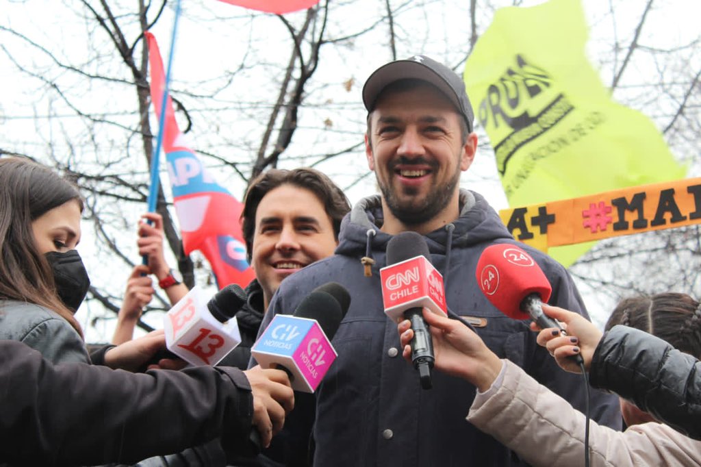 Tomás Vodanovic tweet media