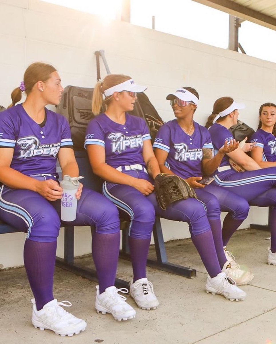 wprofastpitch's tweet photo. One final game day of our 2022 Exhibition Season ✨
#ProtectHerDream | #goPride | #SmashInequality https://t.co/CXCFh45s4w