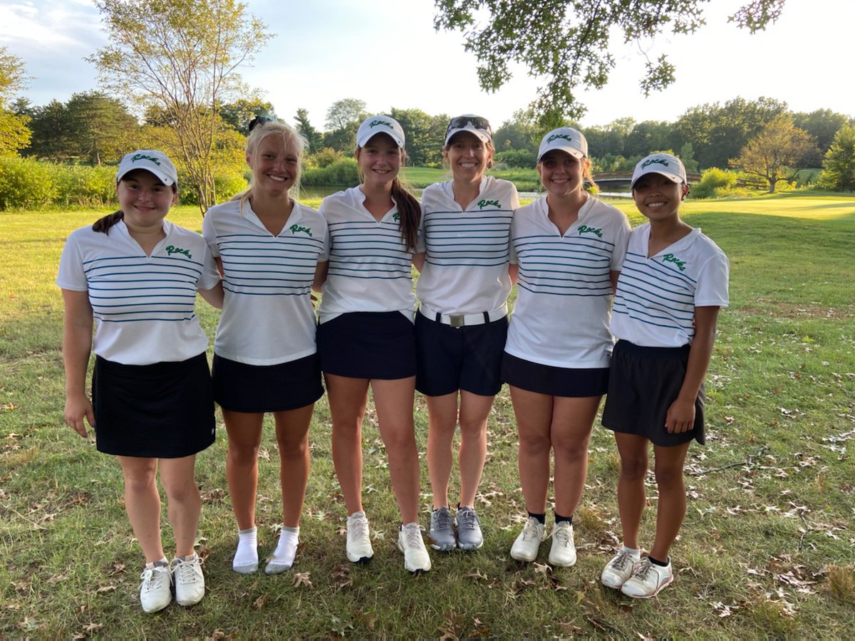 DCHSRocksGolf's tweet image. First invitational of the season in the books! Senior Ellie Lim had a 71... And there were plenty of birdies by this crew. Way to play #coffmanrocks !

@coffmanrocks #girlsgolf #drivechipputt #birdie #par #OCC #finishstrong @ohiogirlsgolf @cbus_clubhouse