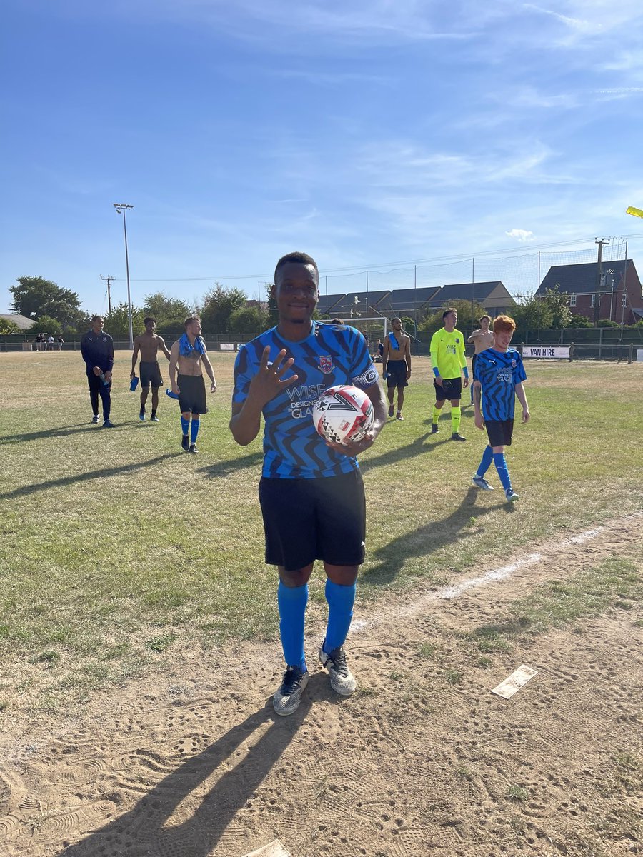 Burnham Ramblers FC tweet media