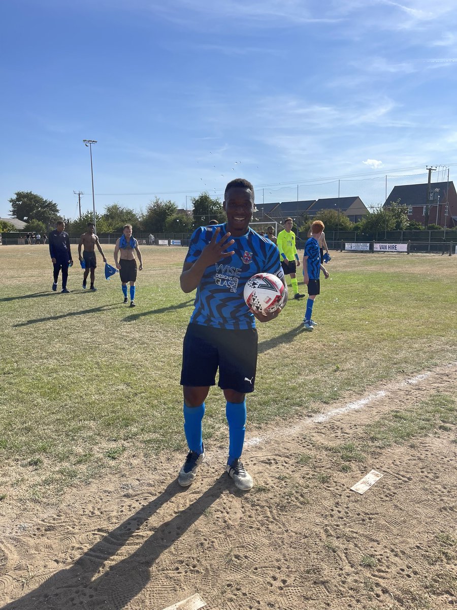 Burnham Ramblers FC tweet media