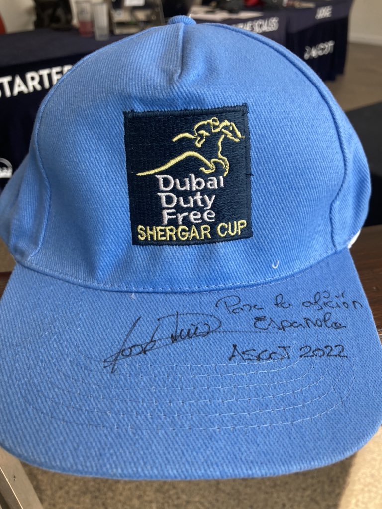 black_type_mag's tweet photo. Damos por finalizada la cobertura de la Shergar Cup sorteando entre todos aquellos que nos sigan y hagan RT la gorra del equipo Europa dedicada por José Luis Martínez. https://t.co/j7TiGJ0lHm