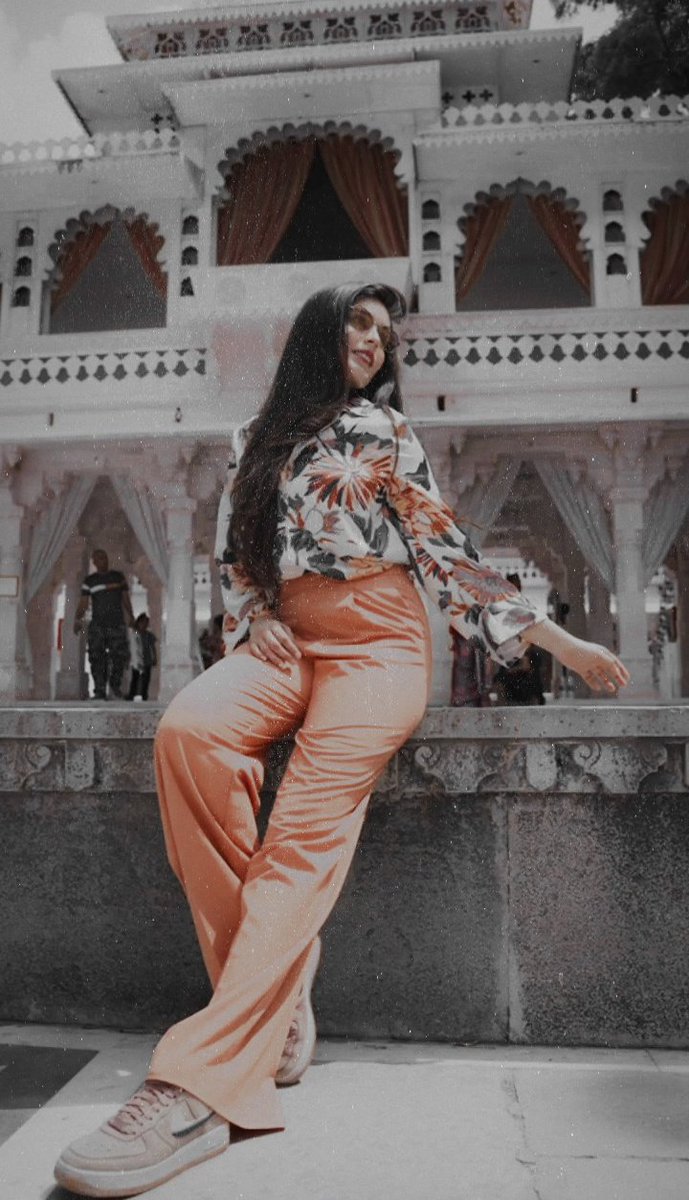 solelysoul__'s tweet photo. Looking soo pretty  🥹🫶
#RheaSharma https://t.co/AsSGYFUXmM
