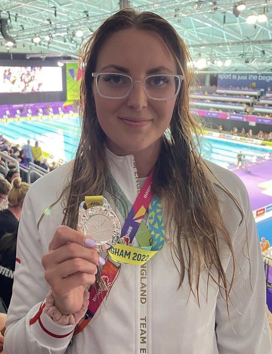 TEN years from London 2012 Paralympic Games &amp; I am finally a Commonwealth Games 2022 medalist 🏴󠁧󠁢󠁥󠁮󠁧󠁿
Words just cannot describe how much this means to me 🥰#teamworkmakesthedreamwork 
<a href="/cityofnorwichsc/">City of Norwich SC</a> 
That’s 37 international medals for #GB &amp; #TeamEngland 
Thank you 4 your support ❤️