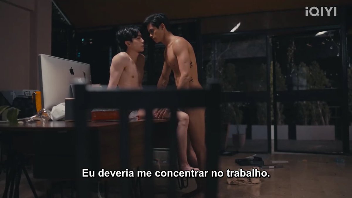 jeeronasciment1's tweet photo. So o Chahub msm pra me fazer ver essa bomba de bl kkk única vantagem é justamente ver esse gostoso pelado  #CheckOutEP3 https://t.co/nGO3OBOBjk