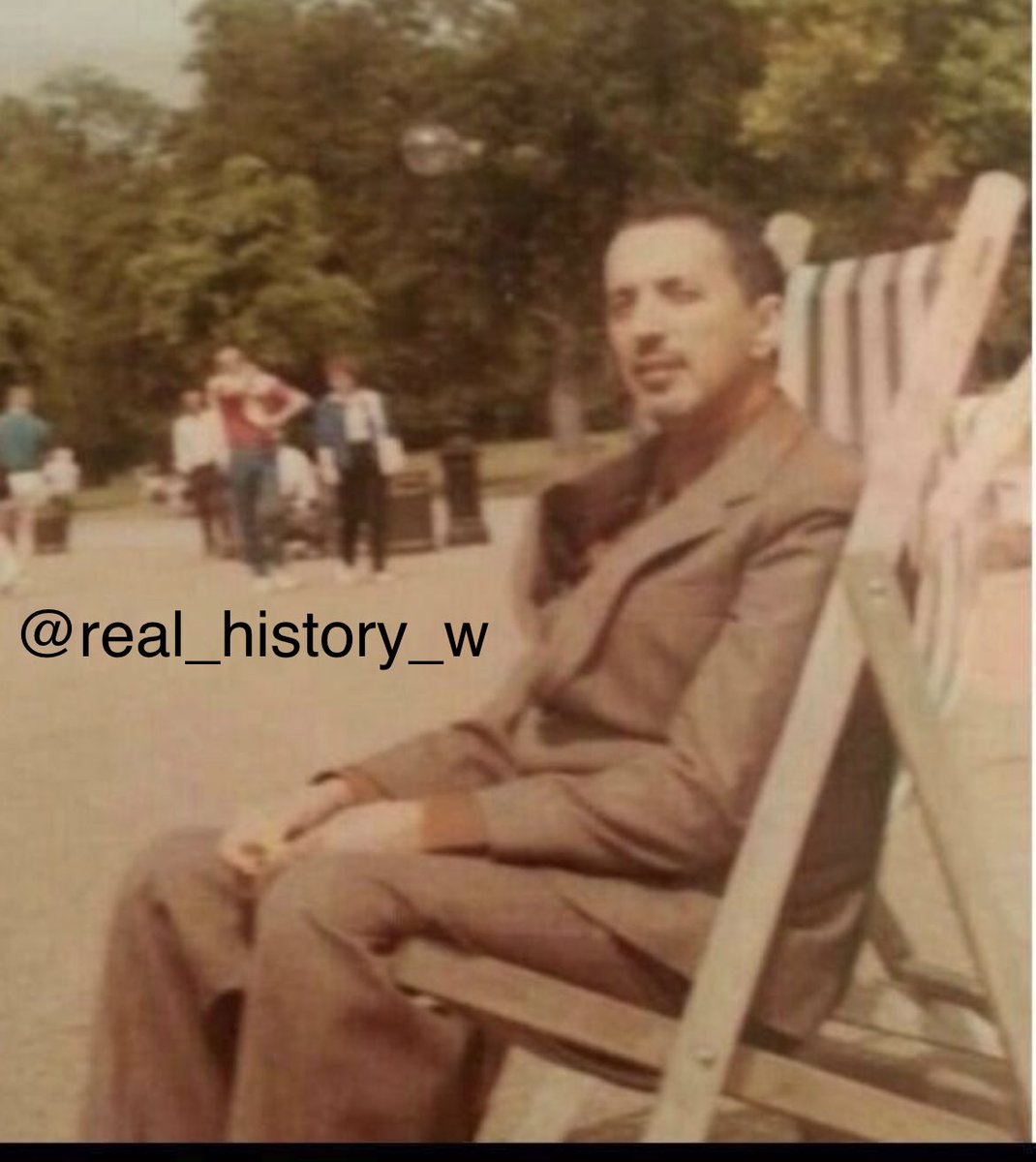 real_history_w's tweet photo. #صور  متفرقة للشيخ عبدالعزيز بن بدر بن وطبان بن عمر الدويش في مراحل زمنيه من  عمره .
رحمه الله وأسكنه فسيح جناته https://t.co/ANLEMRm6e4
