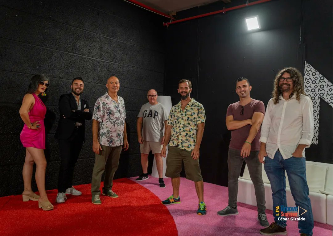 LpaGrooveSummer's tweet photo. 📔 Álbum de fotos de la primera noche con D'Local Groove en el Espacio Miller. Un extenso catálogo de estilos con el 'groove' como eje conductor de sus composiciones.
📷 César Giraldo
@LpaCultura
@AyuntamientoLPA
#groovesoul
#groovefunk https://t.co/Lpcx0gi8GA