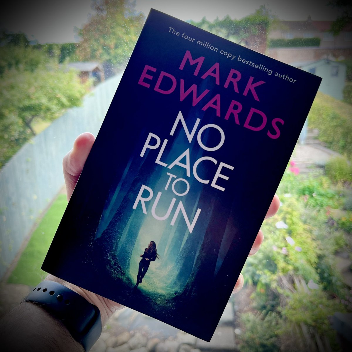 koolard's tweet photo. Book mail!

My thanks to @Katrina_Power @FMcMAssociates for @mredwards #NoPlaceToRun

Look out for @mredwards appearance at @BloodyScotland next month. Tickets available now. https://t.co/w56CG673S0