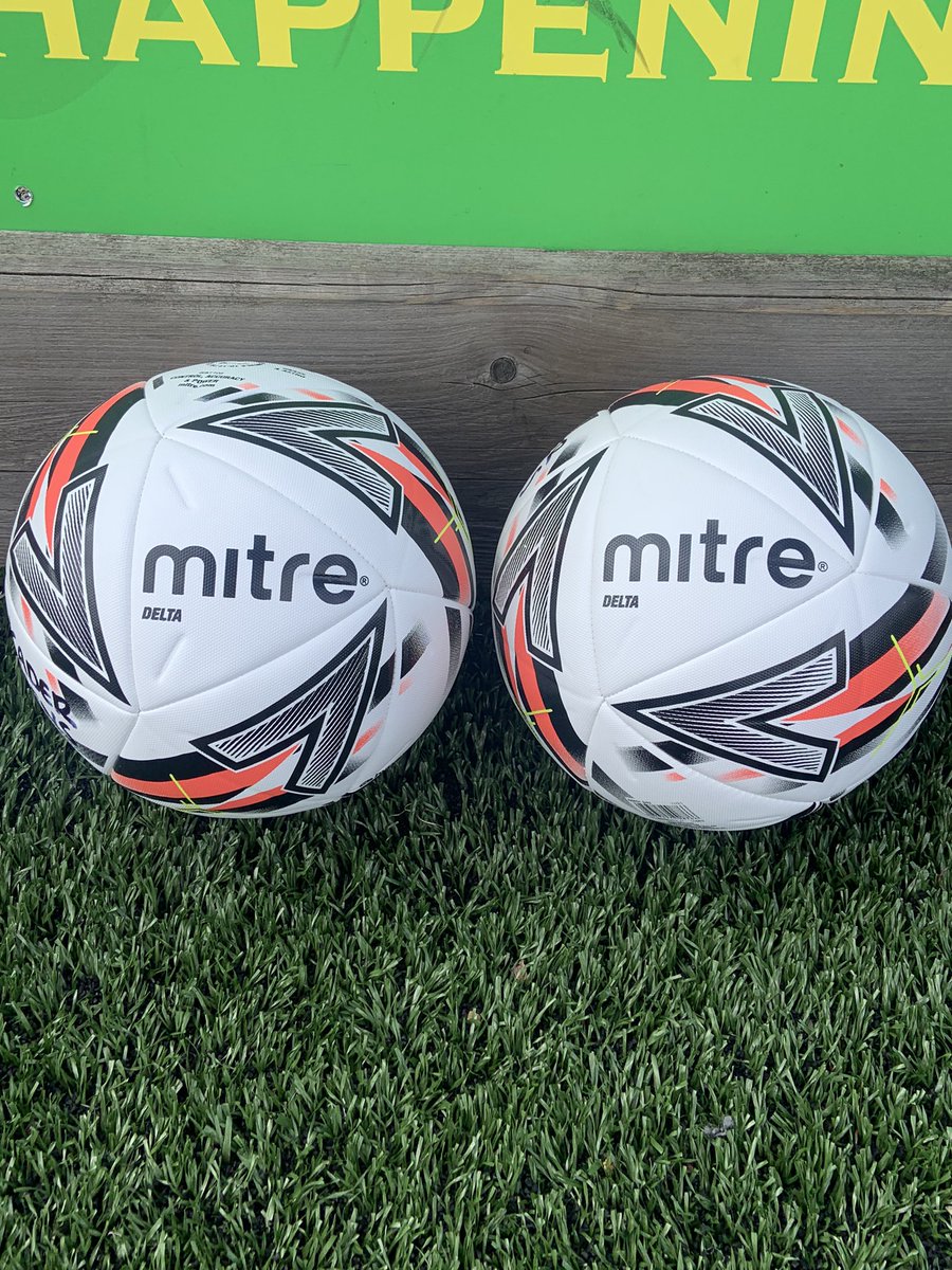 KaderMens's tweet photo. Huge thank you to specialist site security 0800 046 3666 who have renewed their 2 sponsor boards this season and provided 2 match balls ⚽️ ⚽️ 

@NRFLOfficial @NLeagueToday @nmaddo @Kader_FC @TonyIncenzo https://t.co/OVFIZRXuHK