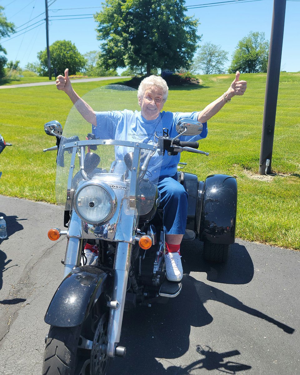 TripleCreek_RC's tweet photo. Carol H. Said there is nothing like turning 90 and becoming a biker chick! Thank you #SCRC chapter 405!
#trilogyhs #trilogyliving #LiveaDream #SoutherCruisersRidingClub
#LifeEnrichment https://t.co/yoiVpSSO9v