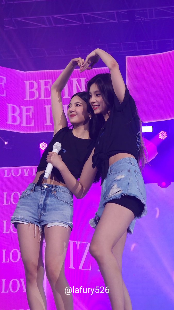 lafury526's tweet photo. 🖤
#예지 #리아 https://t.co/lluSiKC6gr