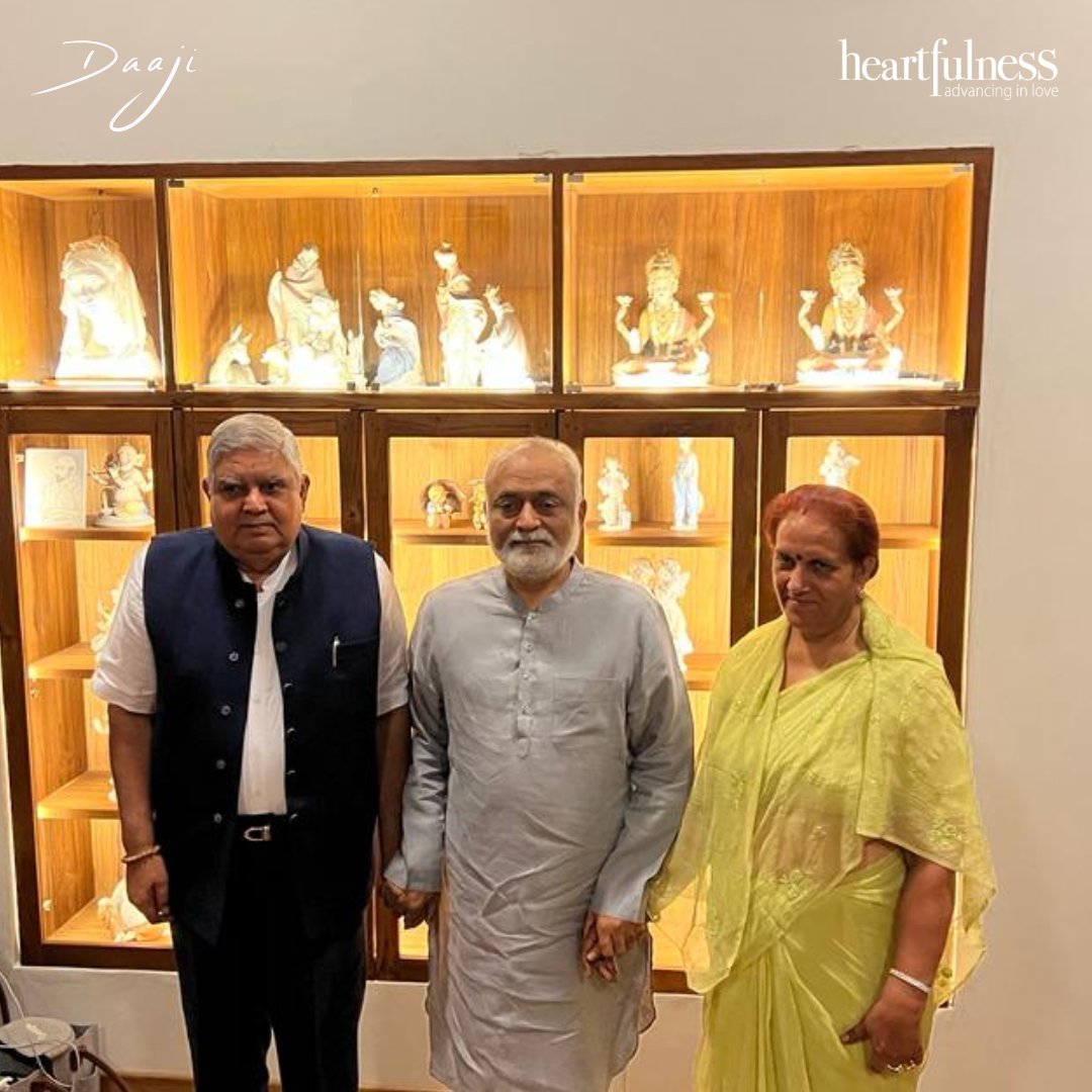 kamleshdaaji's tweet photo. Wishing the Honorable Vice President-Elect @jdhankhar1 hearty congratulations and remembering with great fondness the joyful time spent with him at @kanhashantivan, and experiencing @heartfulness meditation together.

#Daaji #JagdeepDhankhar https://t.co/TTCezMpHVL