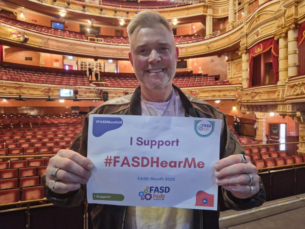 FasdhubScotland's tweet photo. Another fantastic day with @FootlooseTour and so grateful to @DarrenDOfficial for telling 1000 audience members about #FASD and helping raise awareness! #FASDHearMe #FASDMonthUK https://t.co/Ws4q26zrGQ