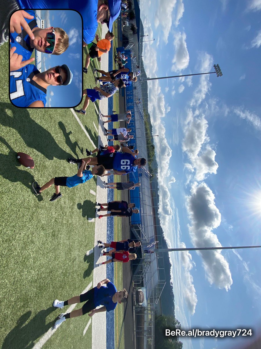 bradygray17's tweet photo. had a good time at the annual kids camp at the don pat! love helping coach up the future of ringgold high school football about this great game! @CoachWilsonRHS @heymon57 @NwGaFootball @HoustonWhite614 https://t.co/T8yBpWeneA