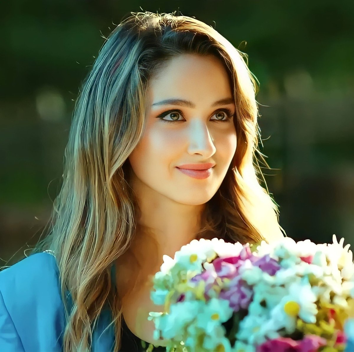 #GökçeAkyıldız
#SeniKalbimeSakladım 
#GüvDer

Deren Tokgöz💚