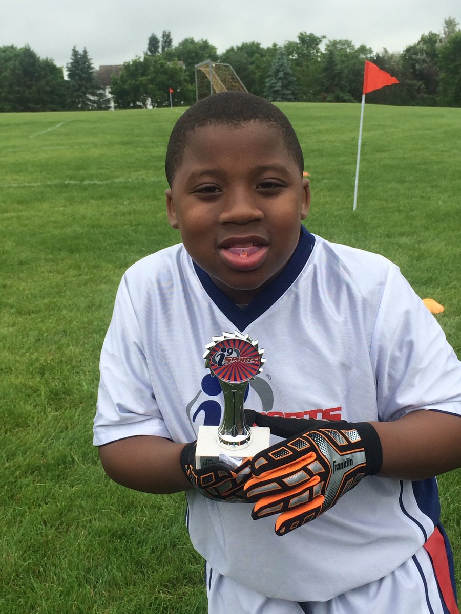 DemarcoPinckney's tweet photo. Back in the day…My first football experience #flagfootball #loveatfirstplay https://t.co/a254AwmJVi