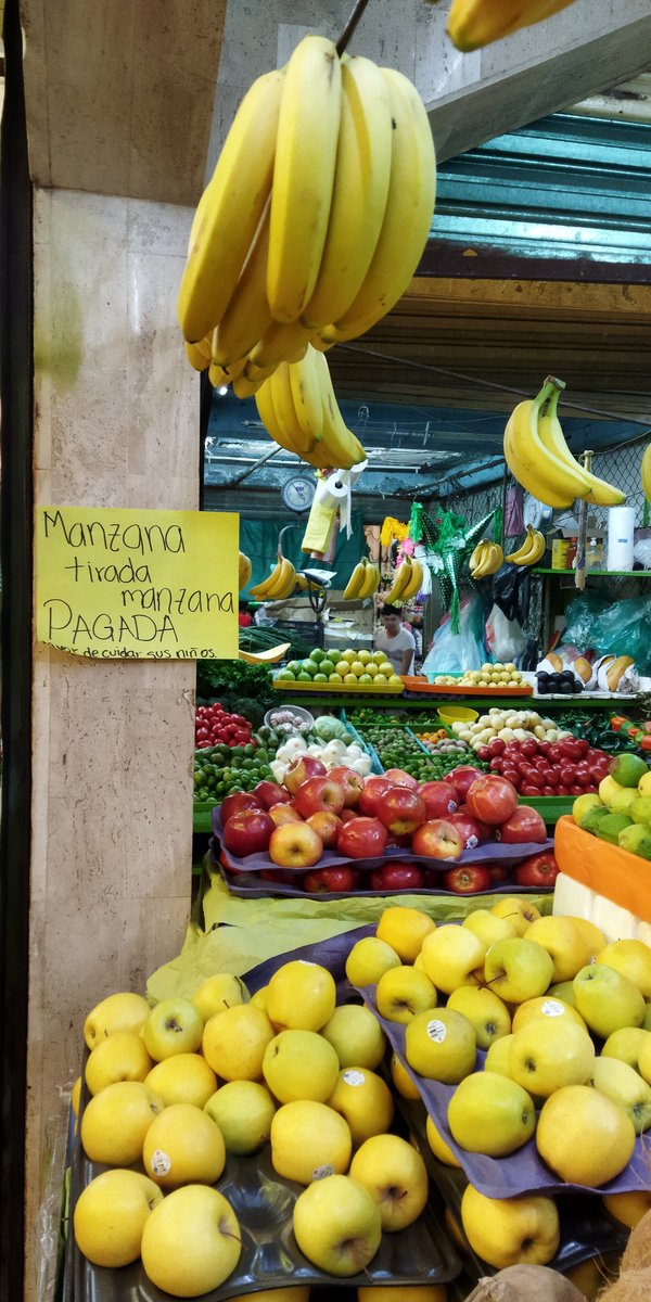 sesuscraiz's tweet photo. L@s marchantes son buena onda, pero la inflación $ está difícil ❗
En #MiMercado #MiNezota
#EdoMex https://t.co/jMV1hF8GjK