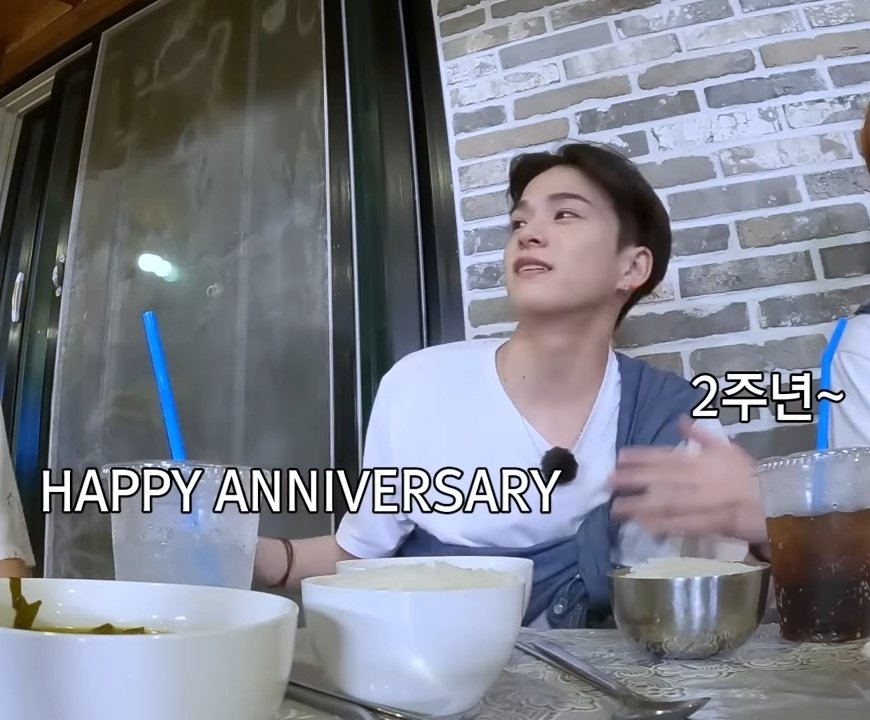 nachtitapagg's tweet photo. แง🥺 อยู่ๆก็เขินคำว่า Happy Anniversary เฉยยยย อื้อๆอ้อๆ สุขสันต์วันครบรอบ 2 ปีนะ อ่ยยยย เขินนนนน😳💗💎🤖
#트레저 #TREASUREMAP #SPECIAL_EPISODE #촌캉스 #STAYCATION #TREA2URE_ANNIVER2ARY_2022 #YG https://t.co/t8D5q3cCBF
