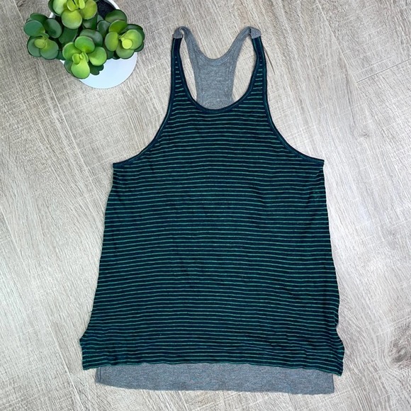 SenecaCreek's tweet photo. So good I had to share! Check out all the items I'm loving on @Poshmarkapp #poshmark #fashion #style #shopmycloset #raggedmountain #raedunn #tbyalexanderwang: https://t.co/WmzTGvKGWm https://t.co/rIo8RJR7Tn