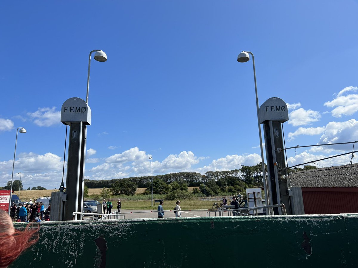 Alle gode ture starter med en sejltur⛴