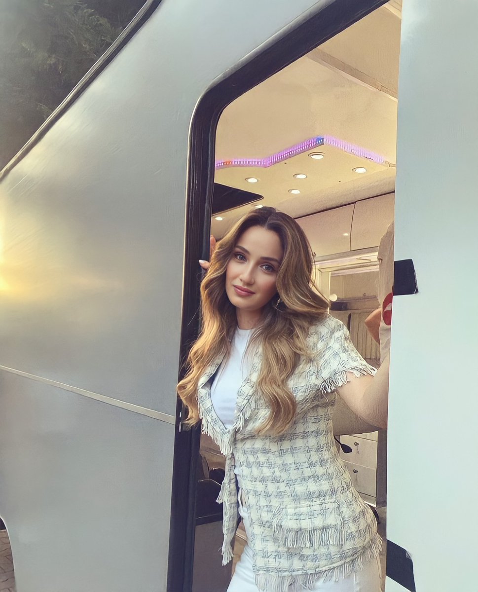 #GökçeAkyıldız
#SeniKalbimeSakladım 
#GüvDer

🎬💫