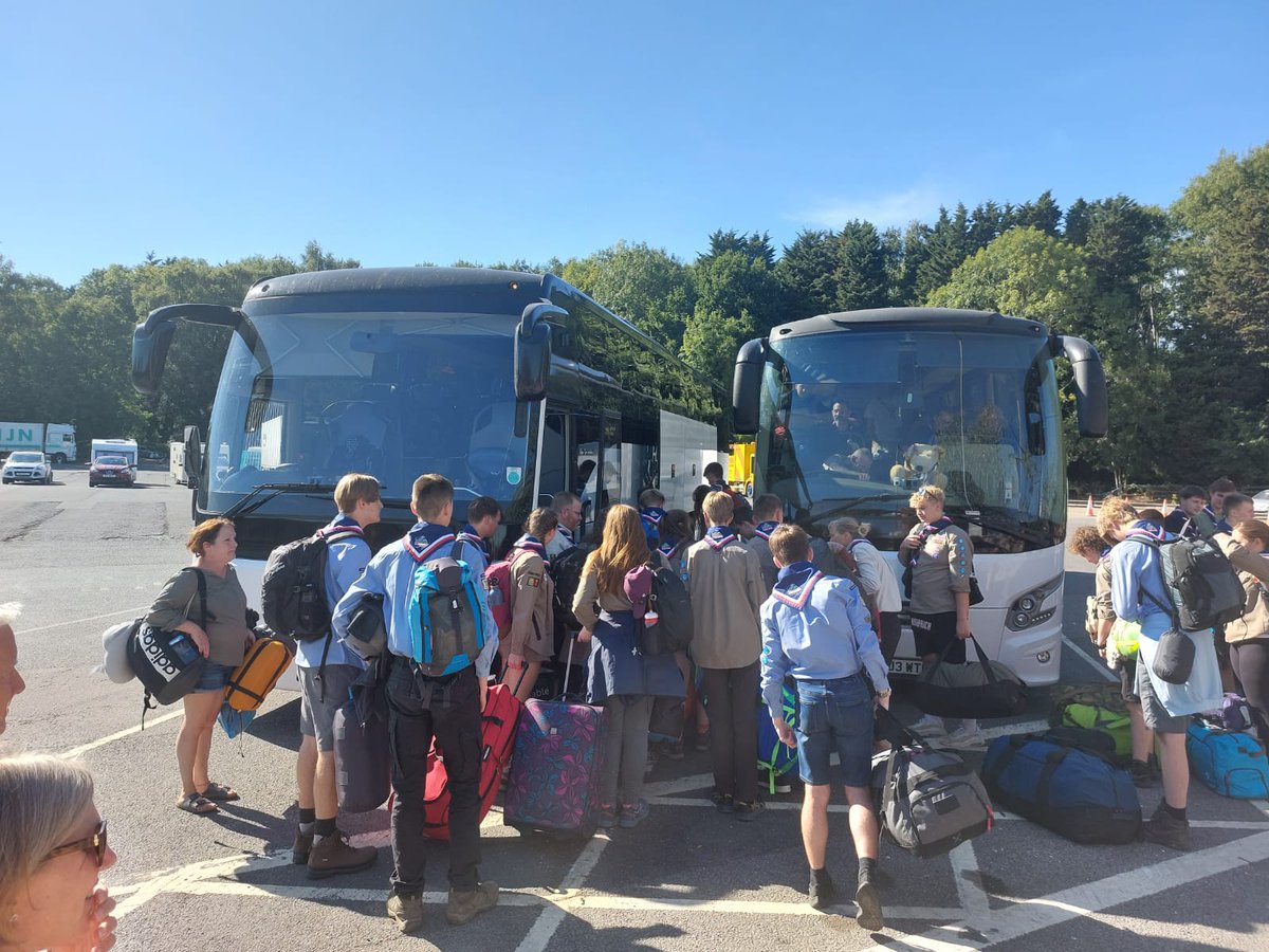 HampshireScouts's tweet photo. And we're off. 

Over a hundred @Scouts from across #Hampshire on their way to @KISC #Switzerland for the adventure of a lifetime. Kandersteg we're coming for you! We can't wait! https://t.co/0Rb8ULTAu3