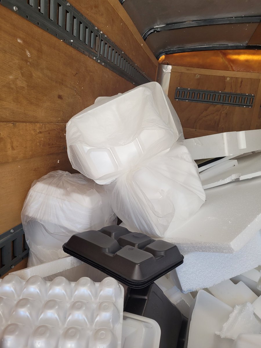 atsui0718's tweet photo. Thanks to the Green Team. Finally dropped all the faaom trays we collected to the recycling centre in Frisco. Can wait to collaborate with the #FantasticFour again to help grow Global Citizens @goodgatorsib https://t.co/78zDOeL41E